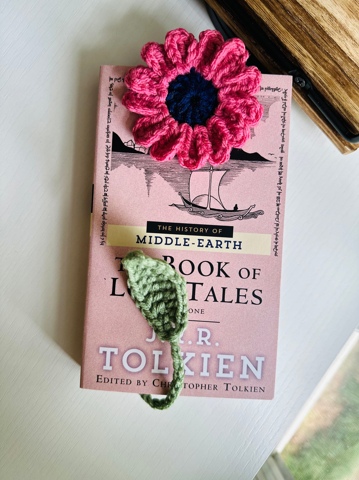Flower bookmark